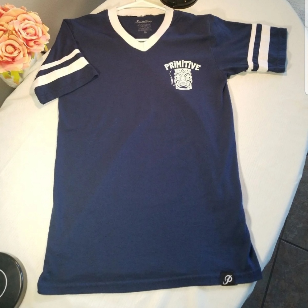 Small Primitive t-shirt - Picture 2 of 5